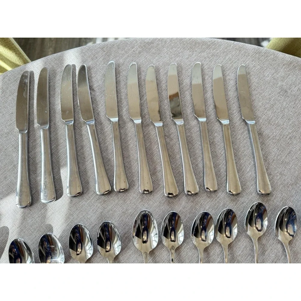 Oneida Cabana Stainless Steel Flatware 18/8 Round Tip Glossy - Disc. 58 Pcs